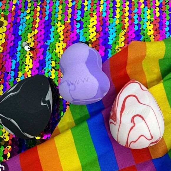 Wet-N-Wild Pride Makeup Sponge Set - Picture 2 of 5